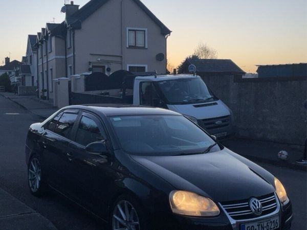 Volkswagen Jetta Saloon, Diesel, 2009, Black