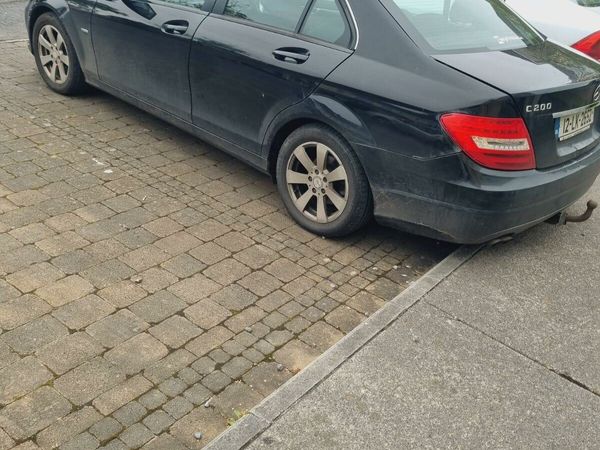 Mercedes-Benz C-Class Saloon, Diesel, 2012, Black
