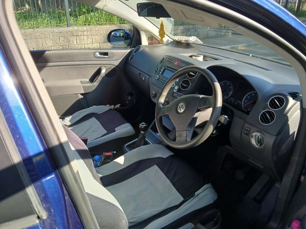 Volkswagen Golf Hatchback, Diesel, 2005, Blue