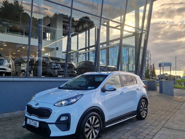 Kia Sportage SUV, Diesel Hybrid, 2022, White