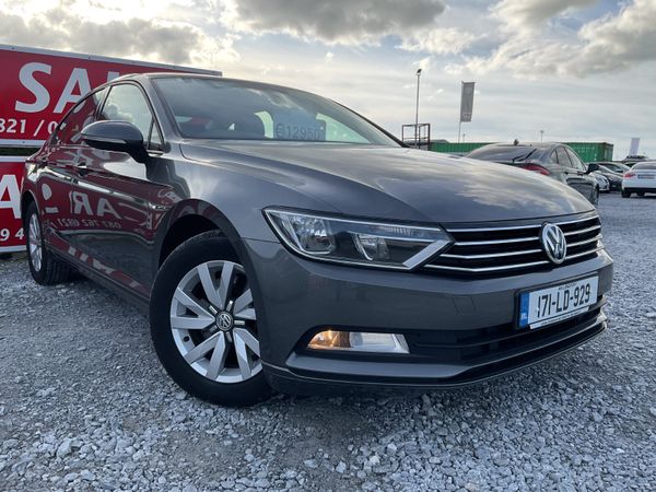 Volkswagen Passat Saloon, Diesel, 2017, Grey