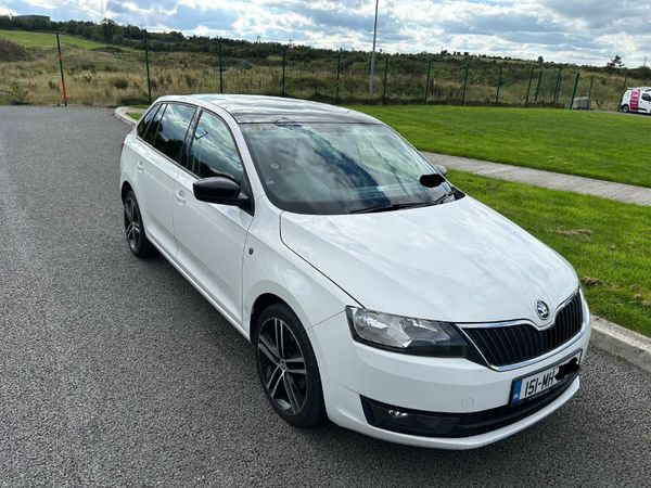 Skoda Rapid Hatchback, Diesel, 2015, White