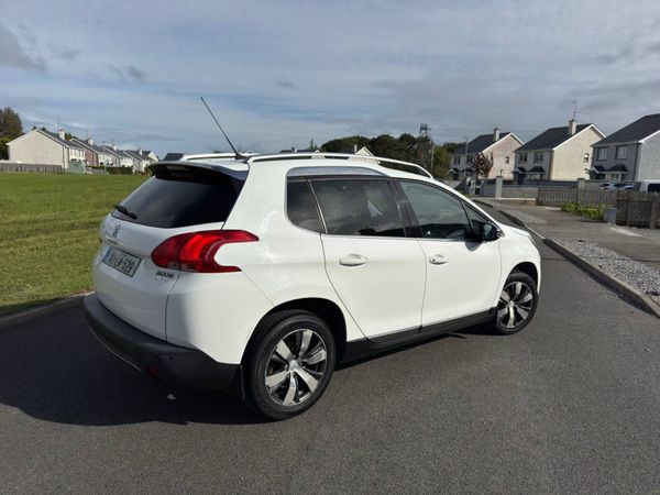 Peugeot 2008 Hatchback, Diesel, 2014, White