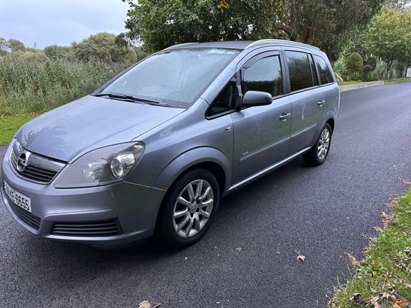 Opel Zafira MPV, Petrol, 2008, Silver