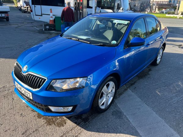 Skoda Octavia Hatchback, Diesel, 2015, Blue