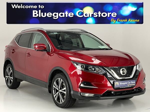 Nissan Qashqai MPV, Petrol, 2019, Red