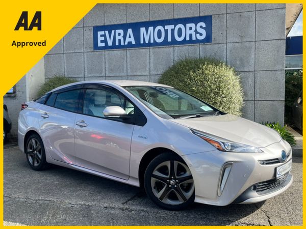 Toyota Prius Saloon, Petrol Hybrid, 2019, Beige