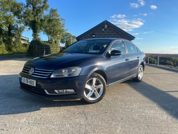 Volkswagen Passat Saloon, Diesel, 2012, Blue