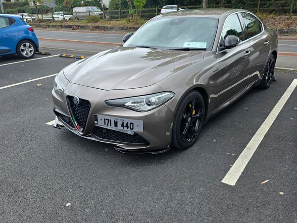 Alfa Romeo Giulia Saloon, Diesel, 2017, Grey