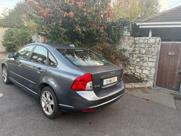 Volvo S40 Saloon, Ethanol Petrol, 2008, Grey
