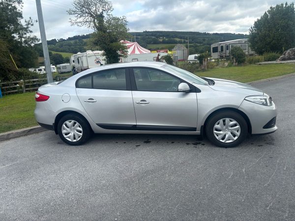 Renault Fluence Saloon, Diesel, 2013, Silver