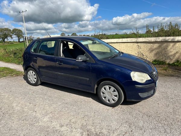 Volkswagen Polo Hatchback, Petrol, 2006, Blue