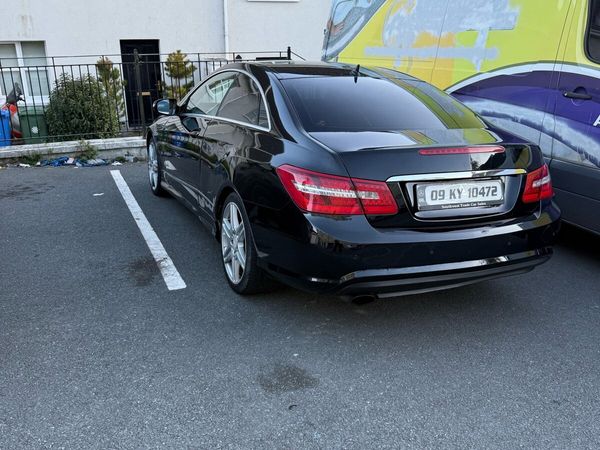 Mercedes-Benz E-Class Coupe, Diesel, 2009, Black