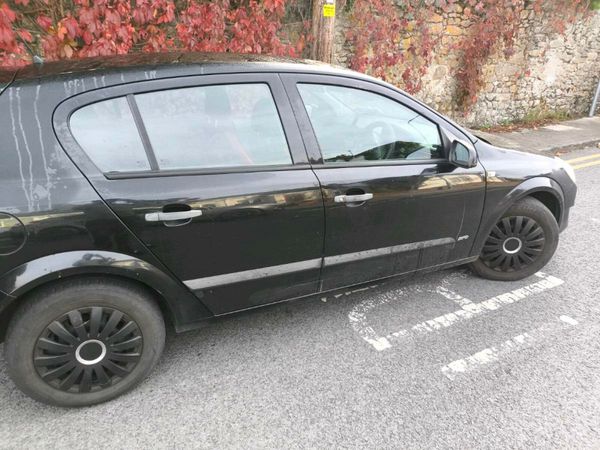 Opel Astra Hatchback, Petrol, 2007, Black