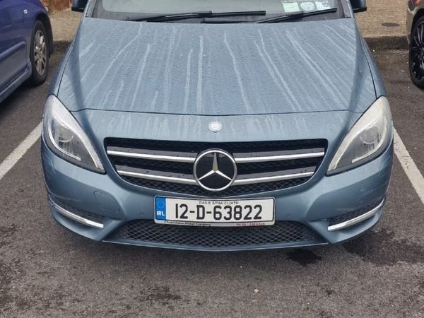 Mercedes-Benz B-Class MPV, Petrol, 2012, Blue