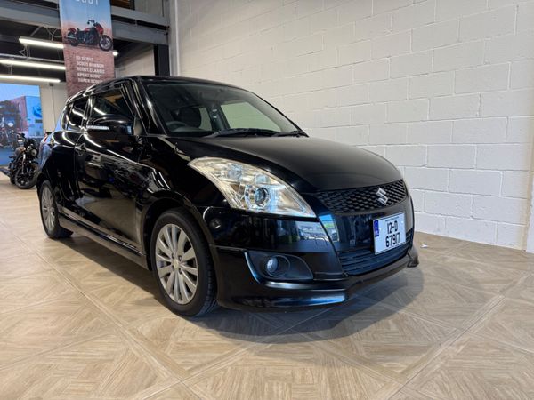 Suzuki Swift Hatchback, Petrol, 2012, White