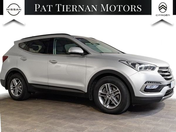 Hyundai Santa Fe SUV, Petrol, 2017, Silver