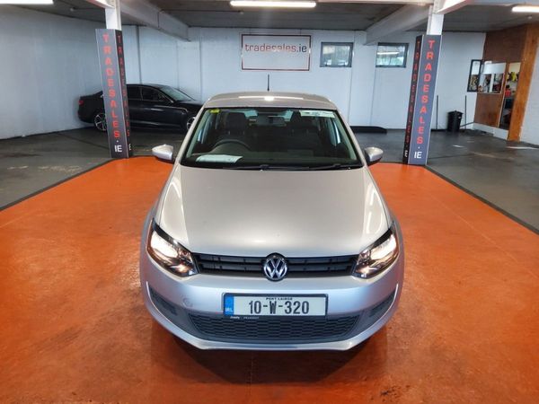 Volkswagen Polo Hatchback, Petrol, 2010, Silver