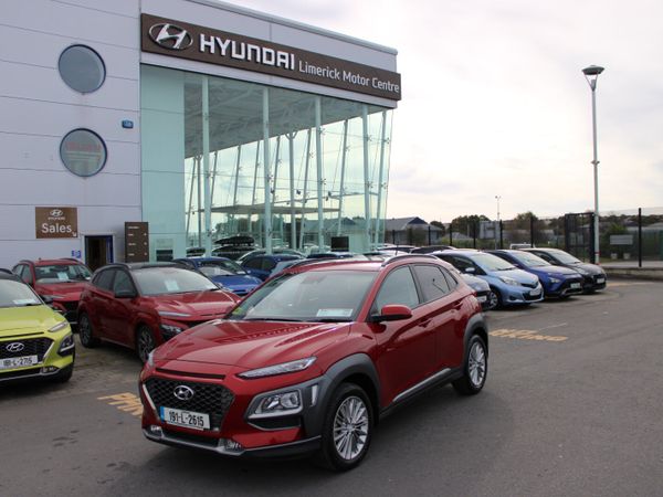 Hyundai KONA MPV, Petrol, 2019, Red