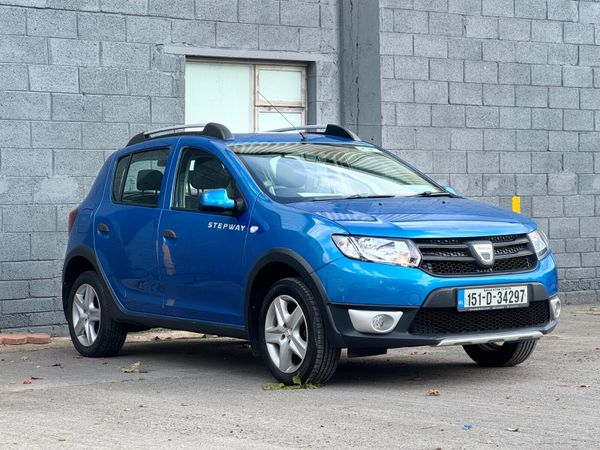 Dacia Sandero Stepway Hatchback, Diesel, 2015, Blue