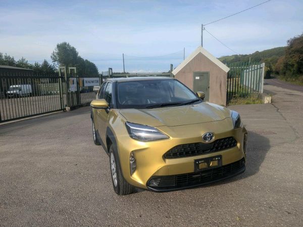 Toyota Yaris Estate, Petrol, 2022, Yellow