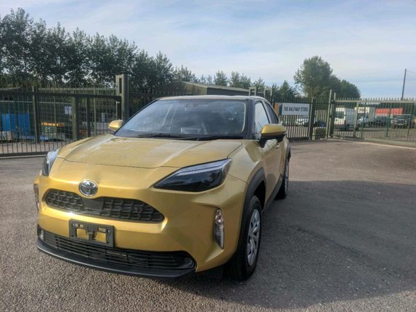 Toyota Yaris Estate, Petrol, 2022, Yellow