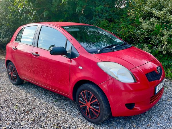 Toyota Yaris Hatchback, Petrol, 2008, Red