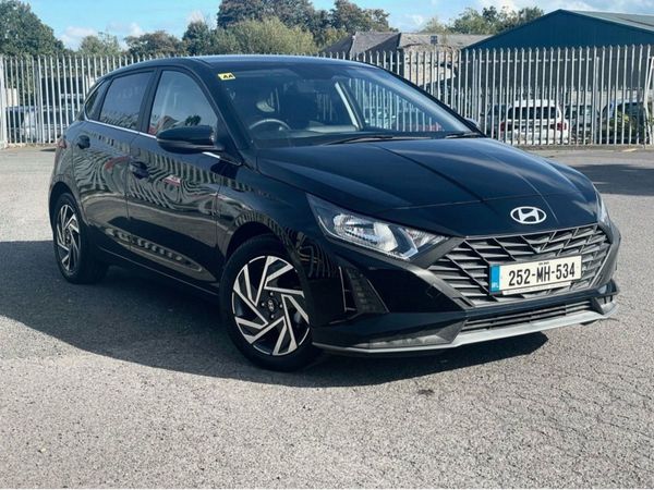 Hyundai i20 Hatchback, Petrol, 2025, Black