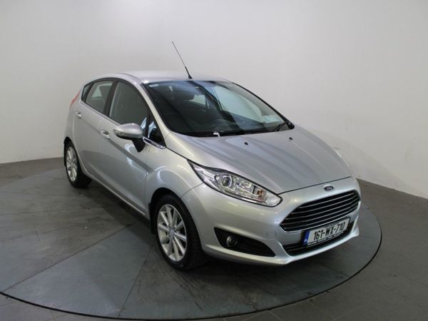 Ford Fiesta Hatchback, Petrol, 2016, Silver