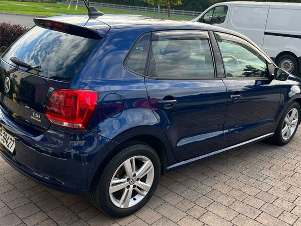 Volkswagen Polo Hatchback, Petrol, 2013, Blue