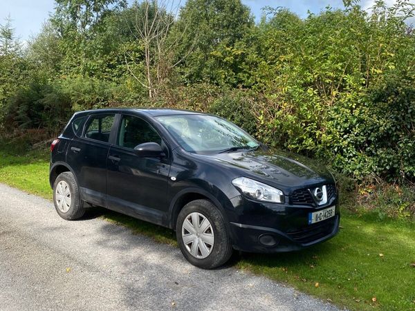 Nissan Qashqai Hatchback, Diesel, 2011, Black
