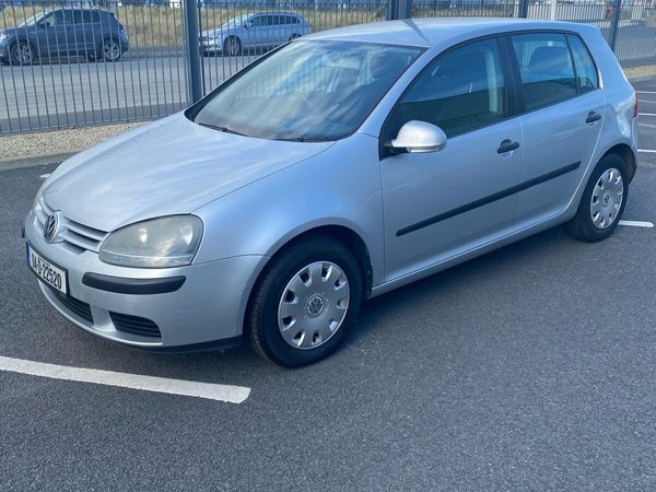 Volkswagen Golf Hatchback, Petrol, 2004, Silver