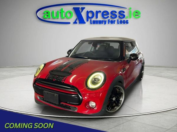 Mini Cooper Hatchback, Diesel, 2018, Red
