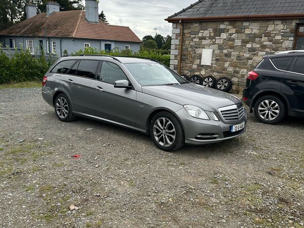 Mercedes-Benz E-Class Estate, Diesel, 2012, Silver