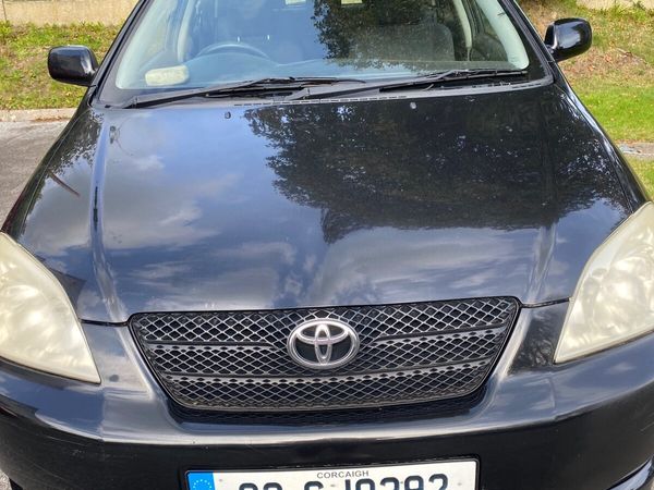 Toyota Corolla Hatchback, Petrol, 2002, Black