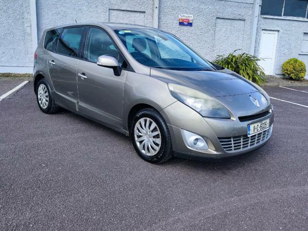 Renault Grand Scenic MPV, Diesel, 2011, Gold
