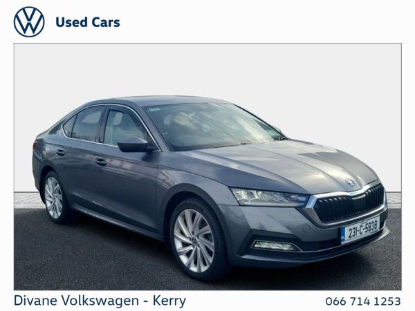 Skoda Octavia Saloon, Diesel, 2023, Grey