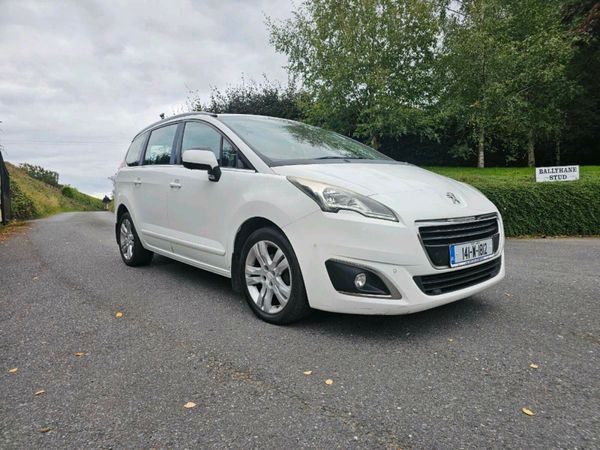 Peugeot 5008 MPV, Diesel, 2014, White