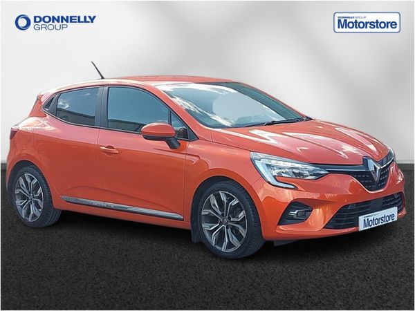 Renault Clio Hatchback, Petrol, 2020, Gold