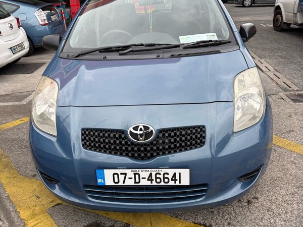Toyota Yaris Hatchback, Petrol, 2007, Blue