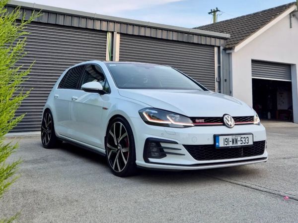 Volkswagen Golf Estate, Petrol, 2019, White
