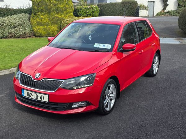 Skoda Fabia Hatchback, Petrol, 2016, Red