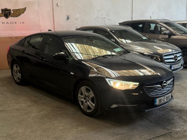 Opel Insignia Hatchback, Diesel, 2018, Blue