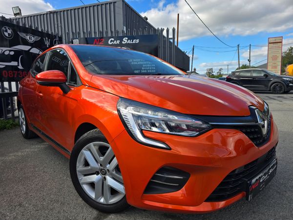 Renault Clio Hatchback, Petrol, 2020, Orange