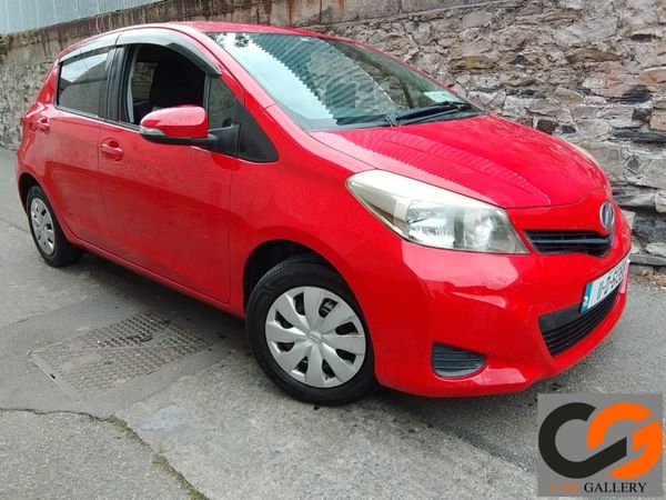 Toyota Vitz Hatchback, Petrol, 2011, Red