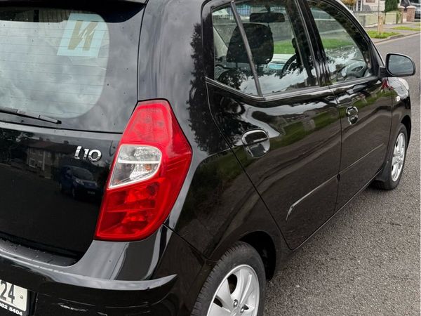 Hyundai i10 Hatchback, Petrol, 2011, Black