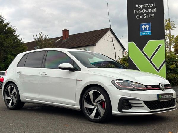 Volkswagen Golf Hatchback, Petrol, 2018, White