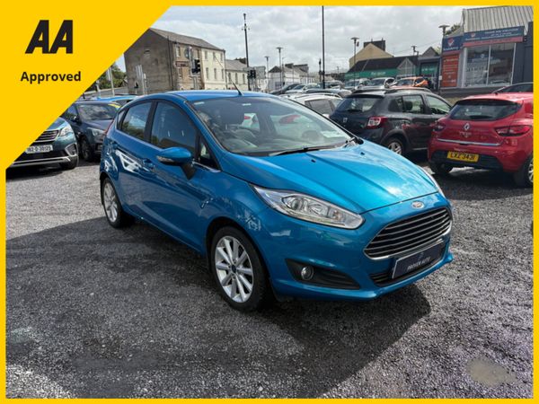 Ford Fiesta Hatchback, Petrol, 2015, Blue