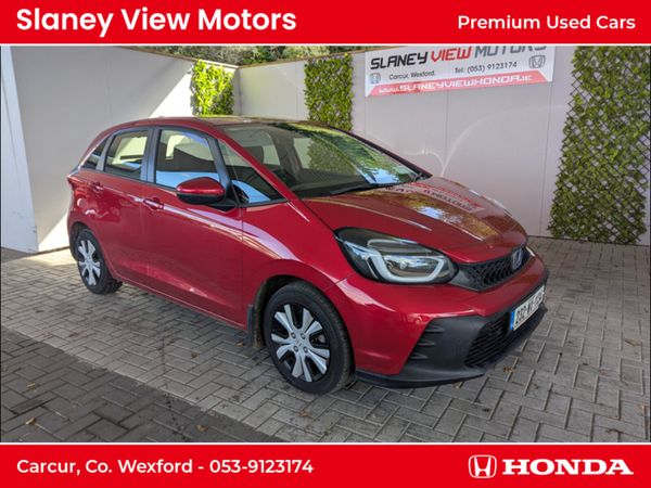 Honda Jazz Hatchback, Petrol Hybrid, 2023, Red