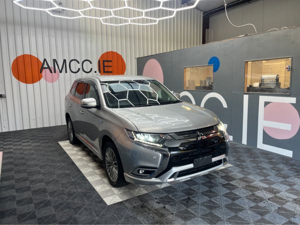 Mitsubishi Outlander SUV, Petrol Plug-in Hybrid, 2019, Silver